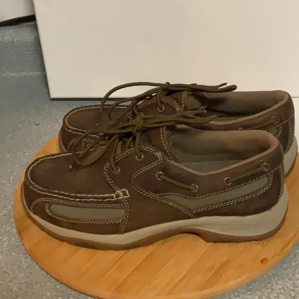 Gently used Irish setter men’s brown leather loafers size 8 1/2